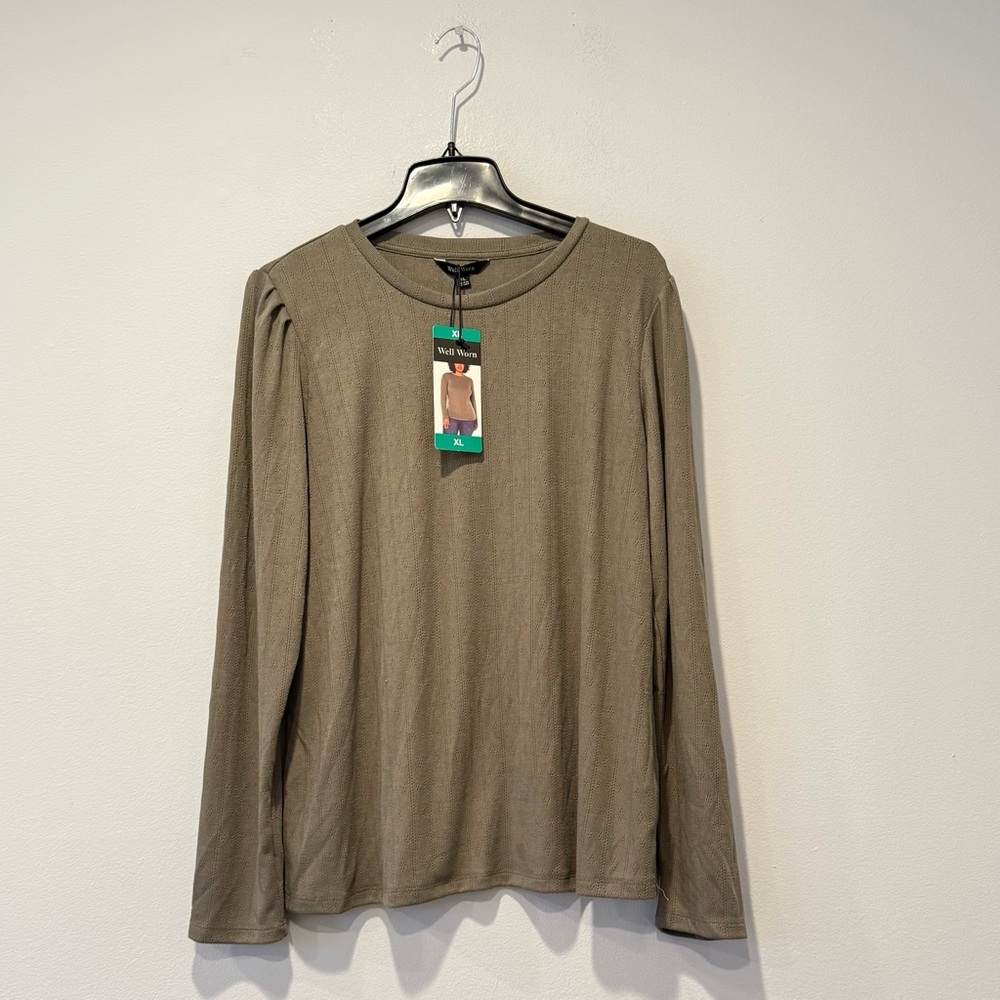 Well Worn Long Sleeve Crewneck Top, Green,XL